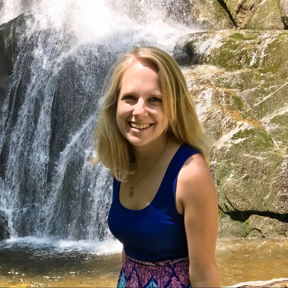 Meet your Posher, Hillary